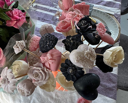 Bouquet de fleurs en cire parfumée et fleurs stabilisées